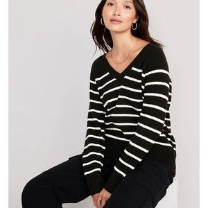 🌻Old Navy SoSoft Cocoon Sweater-XS-Black/White Stripe🌻